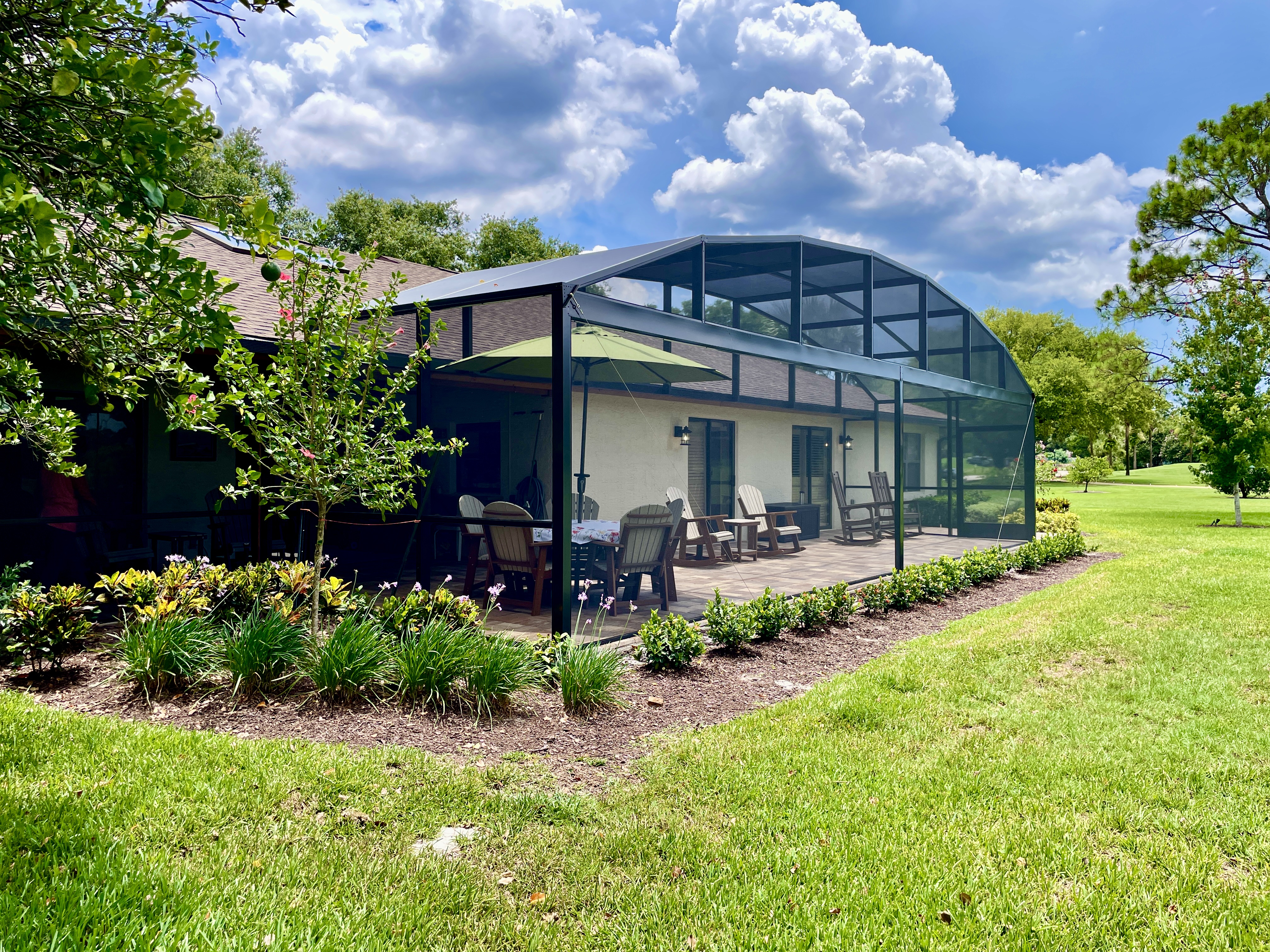 Professional pool cage re-screening project completed by Simple Screen Service